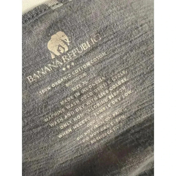 bananna republic top gray flourish design size xl - Picture 6 of 6